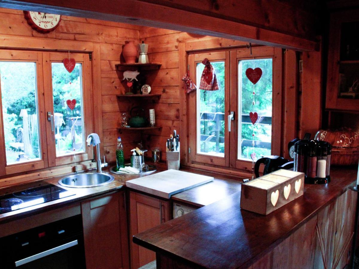 Cosy Chalet With Private Sauna In Bousseviller Habitación foto